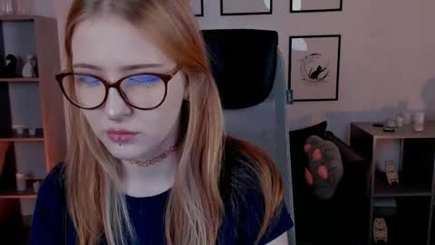 Snapshot of lanafitch chatting on 17, 5, 2026 lana online show from 17, 5, 2026