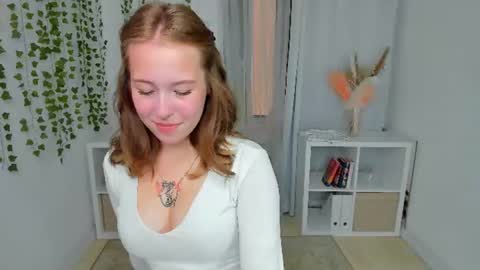 Snapshot of lanaroselle chatting on 26, 6, 2026 Lana online show from 26, 6, 2026