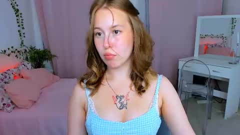 Snapshot of lanaroselle chatting on 29, 6, 2026 Lana online show from 29, 6, 2026