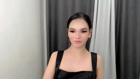 Snapshot of lanawyatt_ chatting on 2, 11, 2025 lanawyatt_ online show from 2, 11, 2025