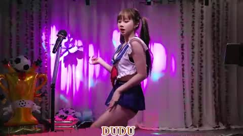 Snapshot of lankwaifong_cindy chatting on 23, 6, 2026 lankwaifong_cindy online show from 23, 6, 2026