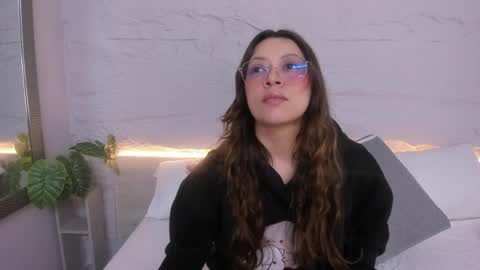 Lanna online show from 7, 4, 2026