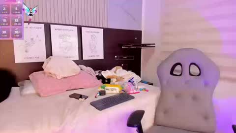 Snapshot of lara_as chatting on 10, 9, 2025 lara_as online show from 10, 9, 2025