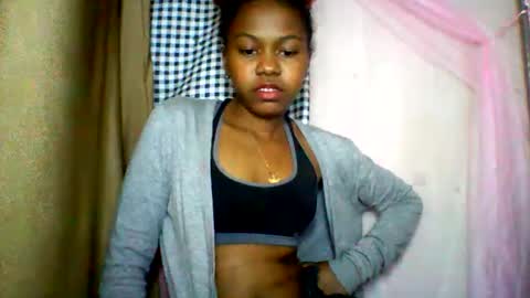 Snapshot of lara_belle chatting on 11, 6, 2026 lara_belle online show from 11, 6, 2026