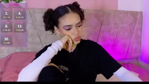 Lara Gill online show from 8, 11, 2025