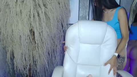 Snapshot of lara_jeean chatting on 6, 10, 2025 Lara online show from 6, 10, 2025