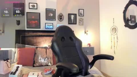 Lara Madisson online show from 12, 9, 2025