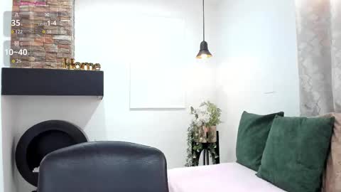      700  200   online show from 14, 11, 2025