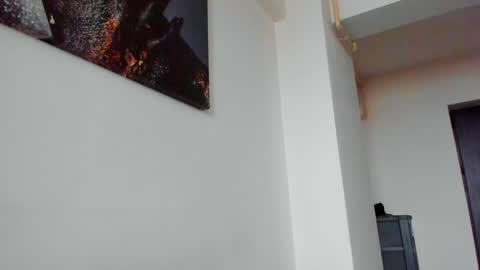 Snapshot of lara_squirtx chatting on 31, 1, 2025 Lara online show from 31, 1, 2025