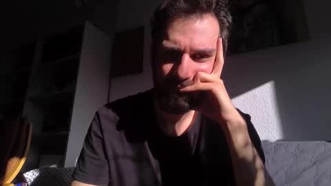 Snapshot of laraaan chatting on 16, 11, 2025 laraaan online show from 16, 11, 2025