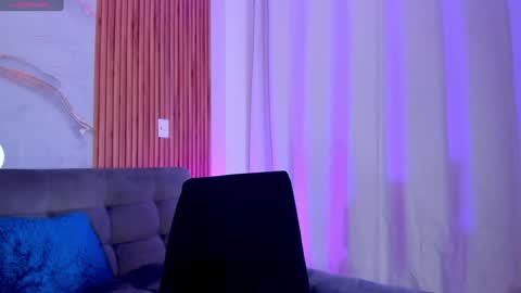 Lara  online show from 14, 1, 2025