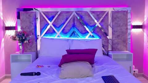 Lara online show from 15, 4, 2026