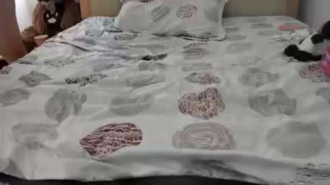 Snapshot of laracamille chatting on 24, 9, 2025 lara online show from 24, 9, 2025