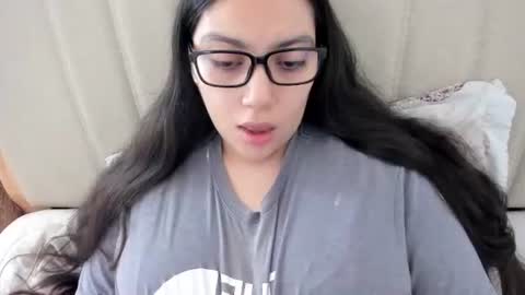 Snapshot of laracamille chatting on 28, 2, 2026 lara online show from 28, 2, 2026