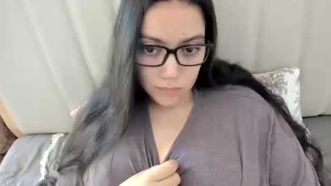 Snapshot of laracamille chatting on 10, 3, 2026 lara online show from 10, 3, 2026