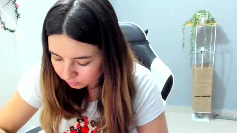Lara online show from 3, 6, 2026