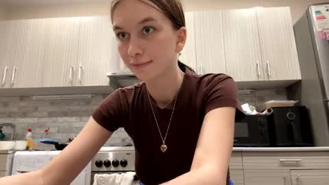 lara online show from 28, 3, 2026