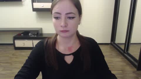 Laralianna online show from 11, 12, 2024