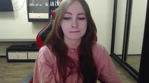 Laralianna online show from 22, 2, 2025