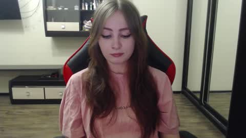 Laralianna online show from 22, 2, 2025