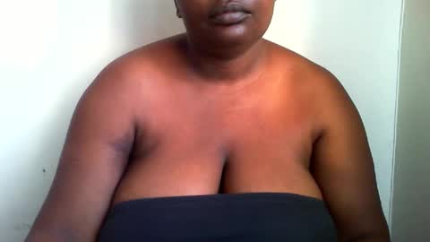 laralovex online show from 14, 1, 2025