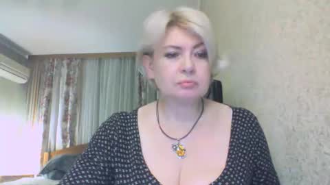 laramrs online show from 27, 11, 2025