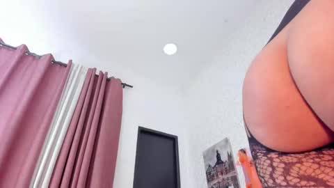 Lara Murphy online show from 29, 10, 2025