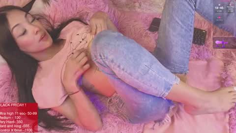 Snapshot of larastanford01 chatting on 13, 12, 2024 Lara Give it a thumbs up please its important online show from 13, 12, 2024