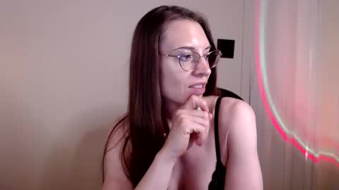Snapshot of larawintersxxx chatting on 9, 6, 2026 larawintersxxx online show from 9, 6, 2026