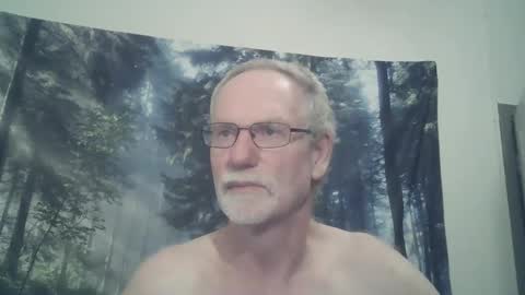 Larbie online show from 5, 3, 2025