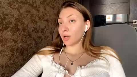 Snapshot of lareebuggie chatting on 9, 7, 2026 Eva online show from 9, 7, 2026