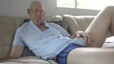 largerthan-   say hi on entry online show from 12, 1, 2026