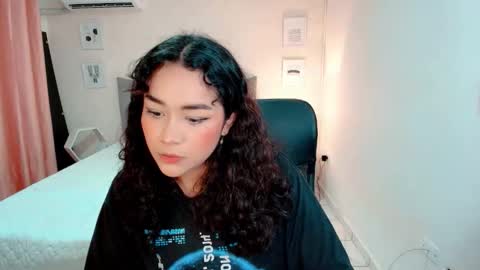 Larissas online show from 23, 11, 2025