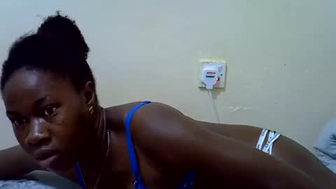 Snapshot of larn_c chatting on 15, 11, 2025 larn online show from 15, 11, 2025