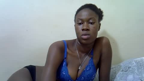 Snapshot of larn_c chatting on 18, 11, 2025 larn online show from 18, 11, 2025