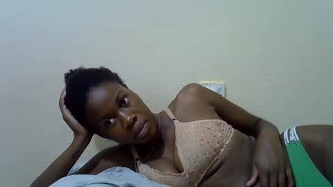 Snapshot of larn_c chatting on 21, 11, 2025 larn online show from 21, 11, 2025