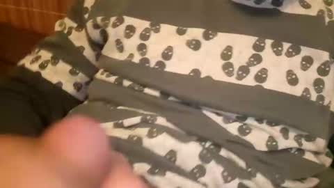 Snapshot of larry009 chatting on 1, 1, 2025 larry009 online show from 1, 1, 2025