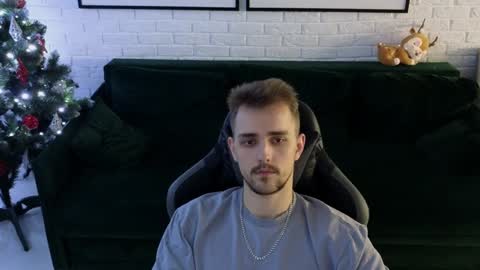 Snapshot of larstar01 chatting on 12, 12, 2024 Lars online show from 12, 12, 2024