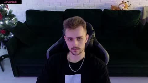 Snapshot of larstar01 chatting on 29, 12, 2024 Lars online show from 29, 12, 2024