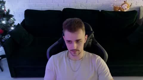 Snapshot of larstar01 chatting on 7, 1, 2025 Lars online show from 7, 1, 2025