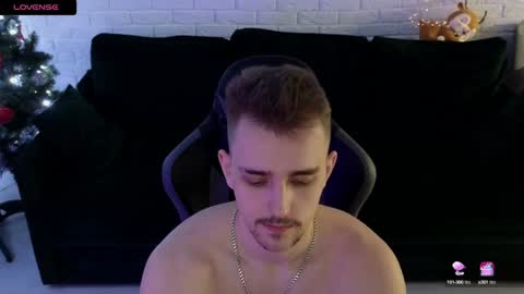 Snapshot of larstar01 chatting on 7, 1, 2025 Lars online show from 7, 1, 2025