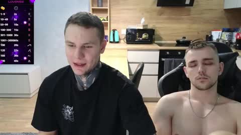 Snapshot of larstar01 chatting on 4, 3, 2025 Lars online show from 4, 3, 2025