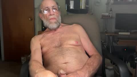 Snapshot of laser134 chatting on 10, 7, 2026 chris online show from 10, 7, 2026