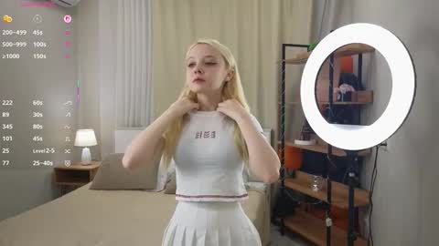 Emilia for my friends Amy online show from 10, 11, 2025