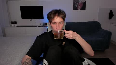 Snapshot of lastnight4you chatting on 18, 12, 2024 acie online show from 18, 12, 2024