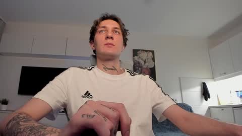 Snapshot of lastnight4you chatting on 4, 1, 2025 acie online show from 4, 1, 2025