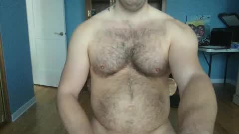 Snapshot of latenightlunch chatting on 5, 12, 2025 Latenightlunch online show from 5, 12, 2025