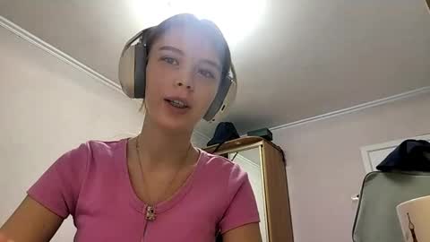 Snapshot of lateshastarnaud chatting on 3, 4, 2026 Linet online show from 3, 4, 2026