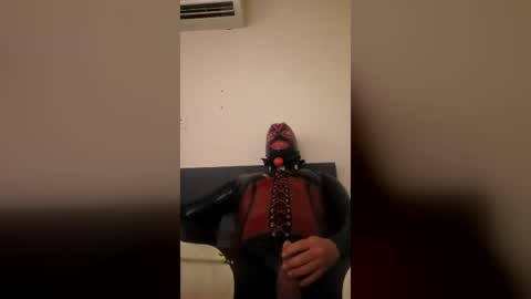 Snapshot of latexboy1986 chatting on 25, 7, 2026 latex boy 38 online show from 25, 7, 2026