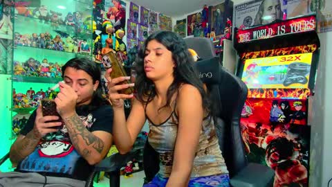 Snapshot of latin_couple77 chatting on 19, 2, 2025 Sara y Andy online show from 19, 2, 2025